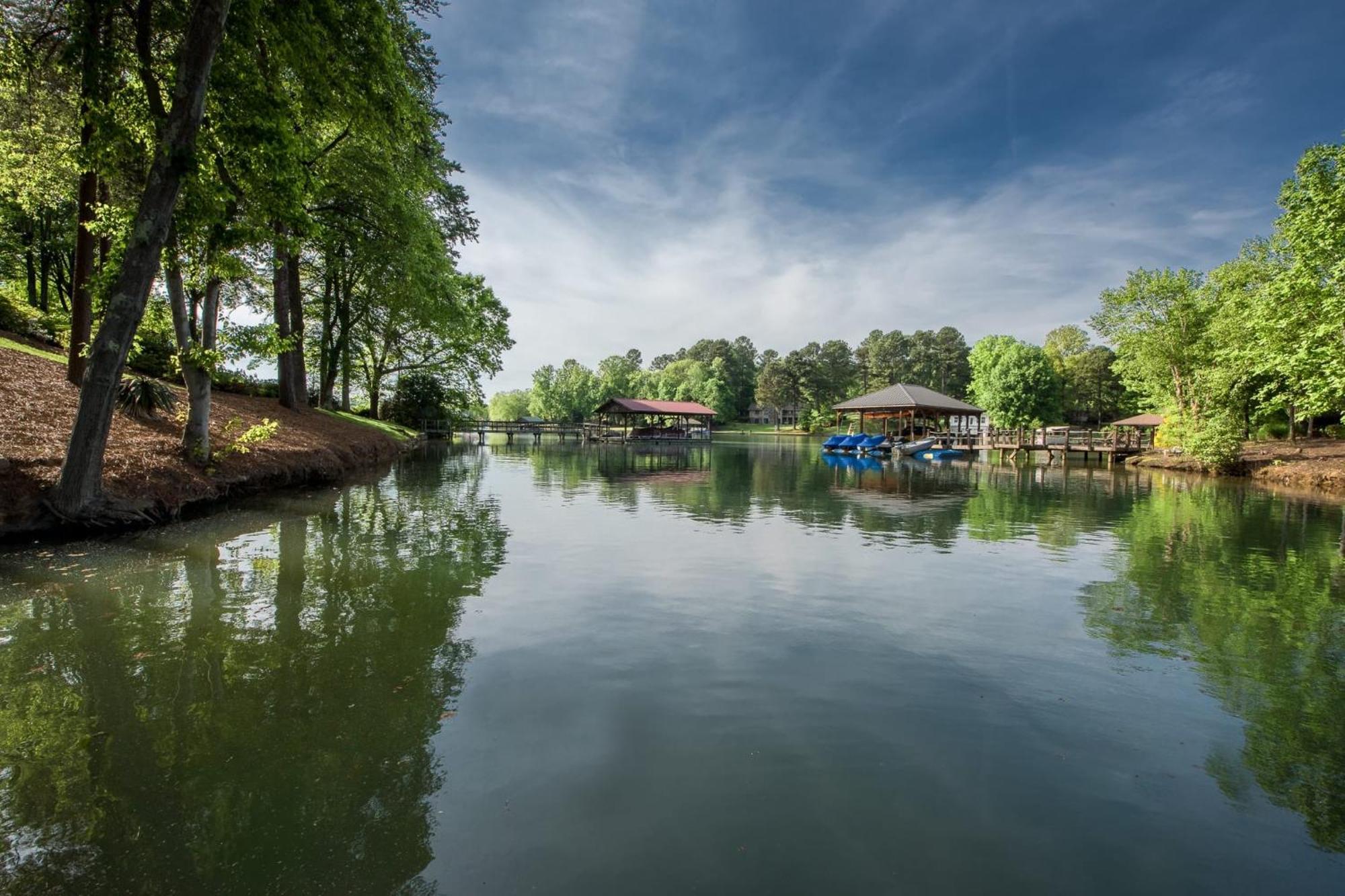 Lakeside Landing By Avantstay Private Dock 무어스빌 외부 사진